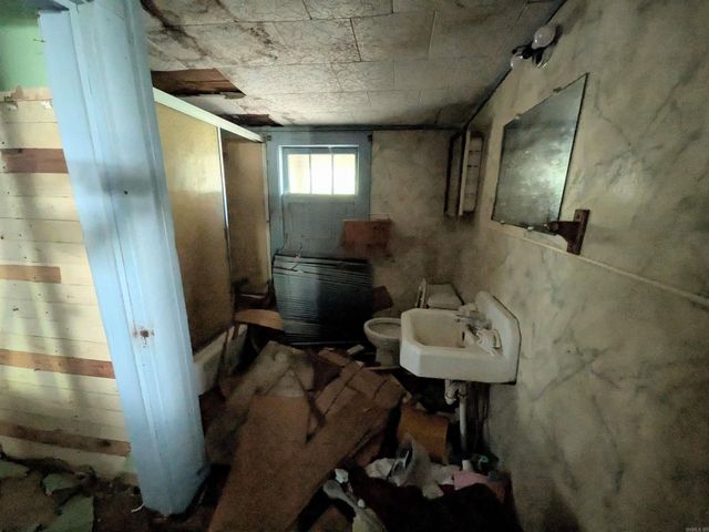 453 Fairview Rd., Camden, AR 71701