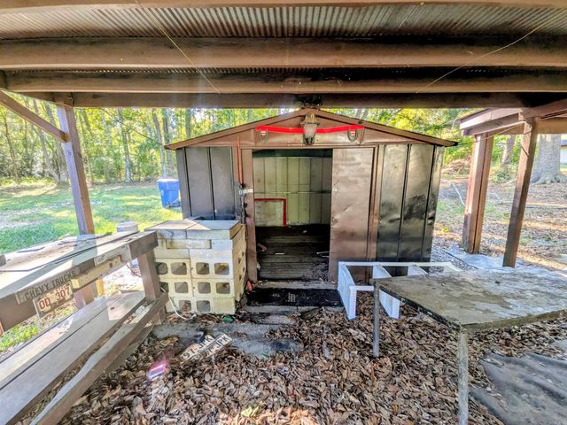 453 Fairview Rd., Camden, AR 71701