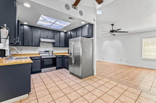 3468 Cattle Dr, Sacramento, CA 95834