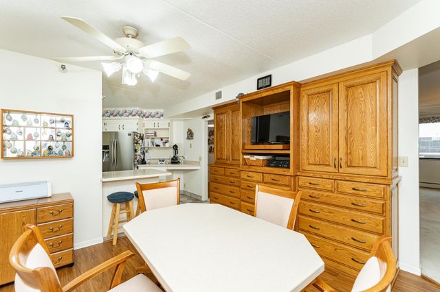 600 4th Street SW 402, Rochester, MN 55902