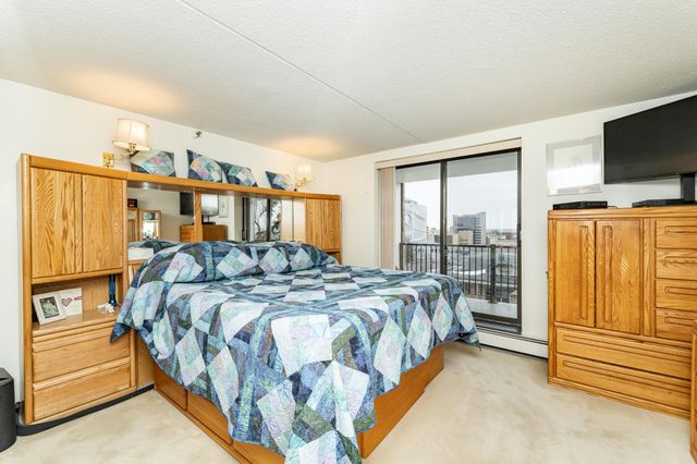 600 4th Street SW 402, Rochester, MN 55902