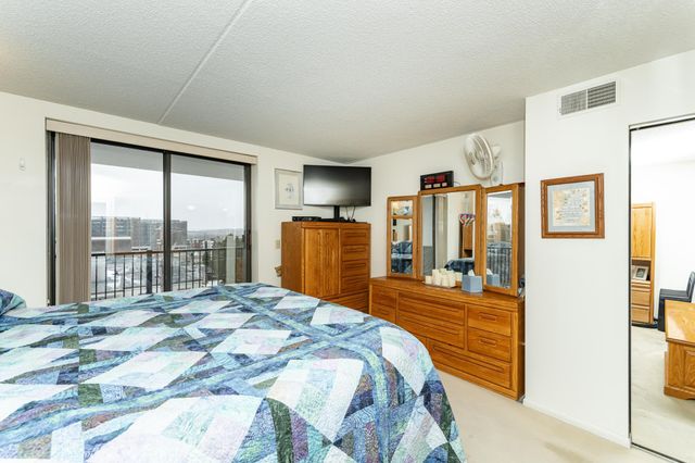 600 4th Street SW 402, Rochester, MN 55902