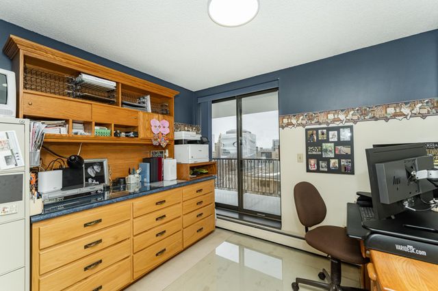 600 4th Street SW 402, Rochester, MN 55902