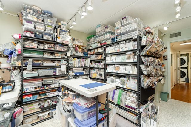 600 4th Street SW 402, Rochester, MN 55902