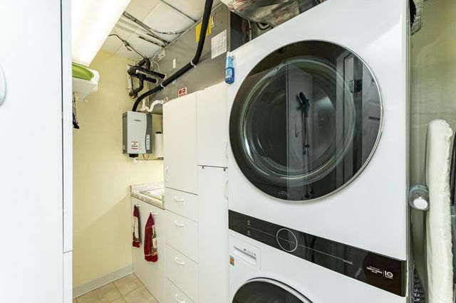 600 4th Street SW 402, Rochester, MN 55902