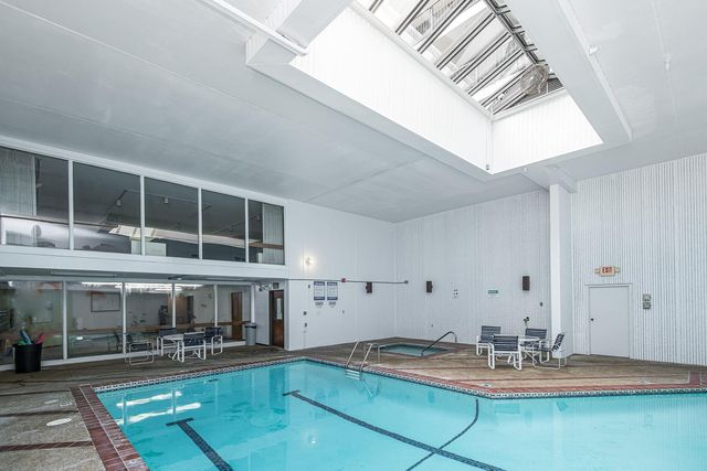 600 4th Street SW 402, Rochester, MN 55902