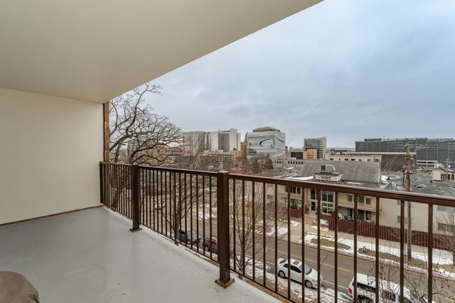 600 4th Street SW 402, Rochester, MN 55902