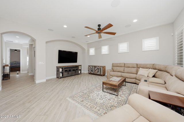 64 E KENNEDIA Drive, Queen Creek, AZ 85140