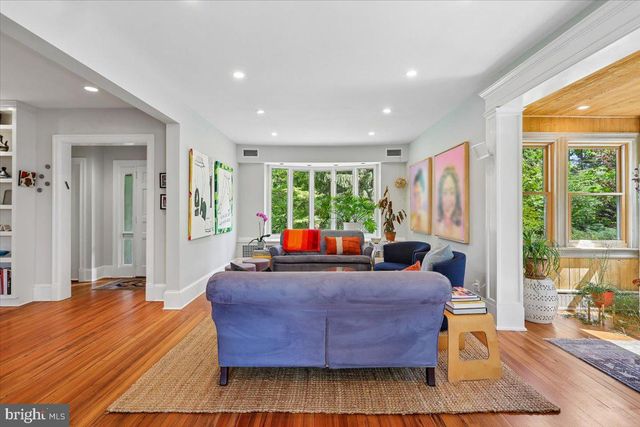 6404 WESTERN AVE, Chevy Chase, MD 20815