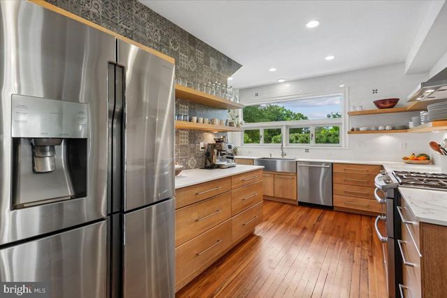 6404 WESTERN AVE, Chevy Chase, MD 20815