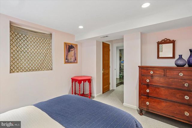 6404 WESTERN AVE, Chevy Chase, MD 20815