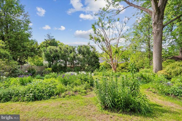 6404 WESTERN AVE, Chevy Chase, MD 20815