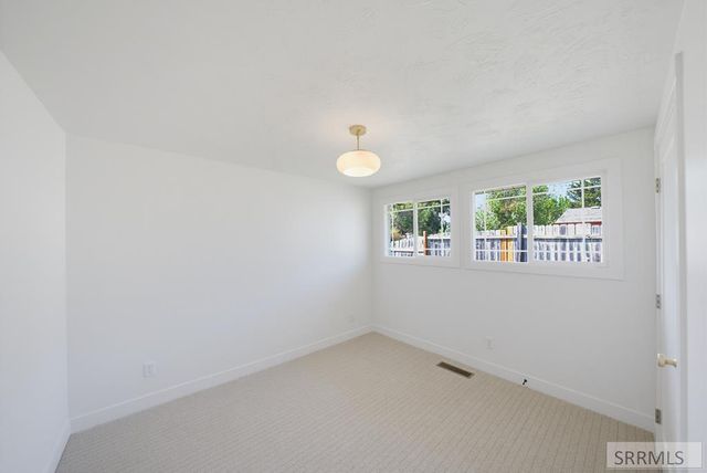 1063 Irving Street, Idaho Falls, ID 83401