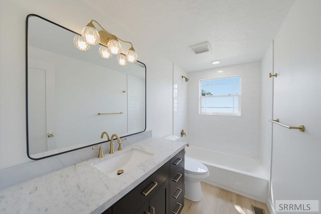 1063 Irving Street, Idaho Falls, ID 83401