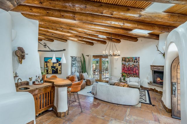 905 Camino Santander, Santa Fe, NM 87505