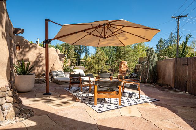905 Camino Santander, Santa Fe, NM 87505