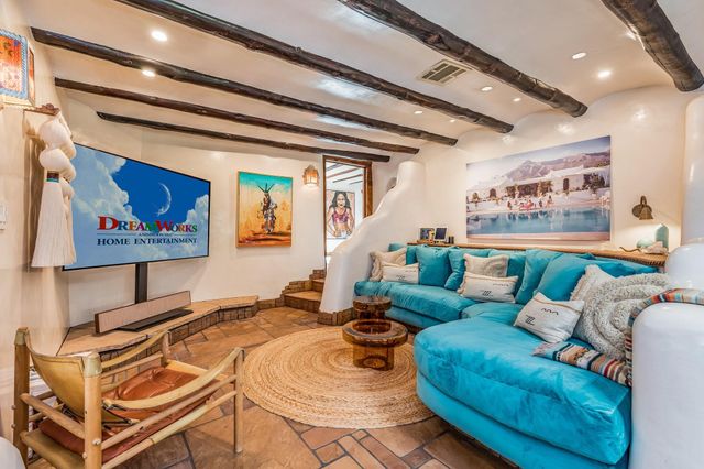 905 Camino Santander, Santa Fe, NM 87505