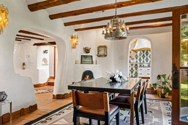 905 Camino Santander, Santa Fe, NM 87505