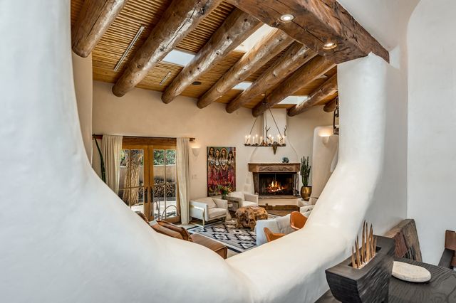 905 Camino Santander, Santa Fe, NM 87505