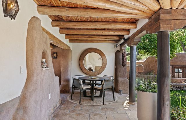 905 Camino Santander, Santa Fe, NM 87505