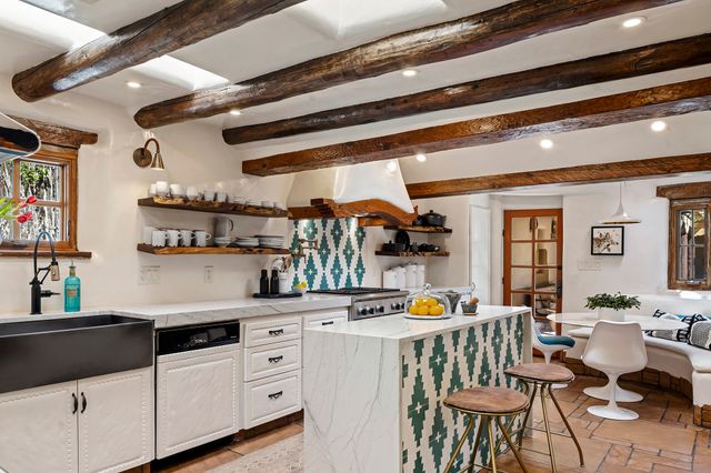 905 Camino Santander, Santa Fe, NM 87505