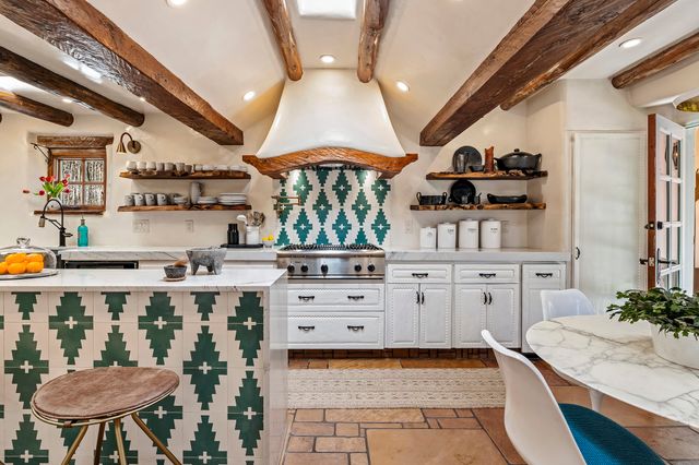 905 Camino Santander, Santa Fe, NM 87505
