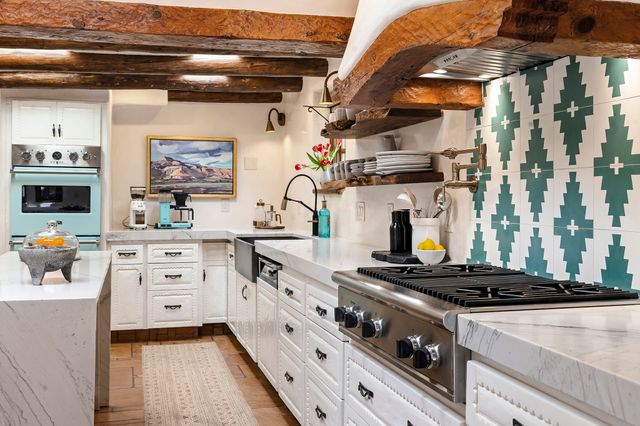 905 Camino Santander, Santa Fe, NM 87505