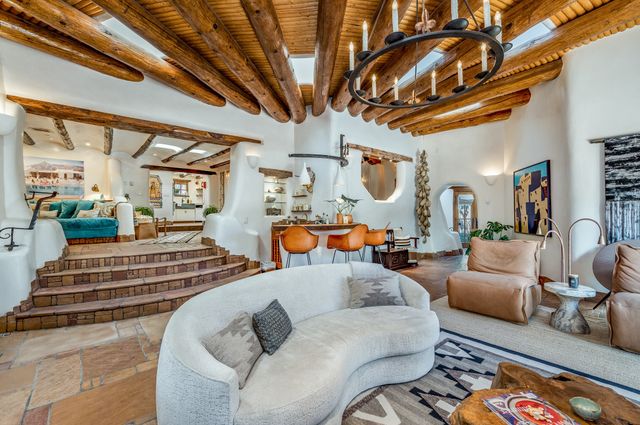 905 Camino Santander, Santa Fe, NM 87505