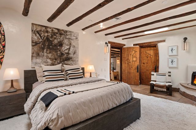 905 Camino Santander, Santa Fe, NM 87505