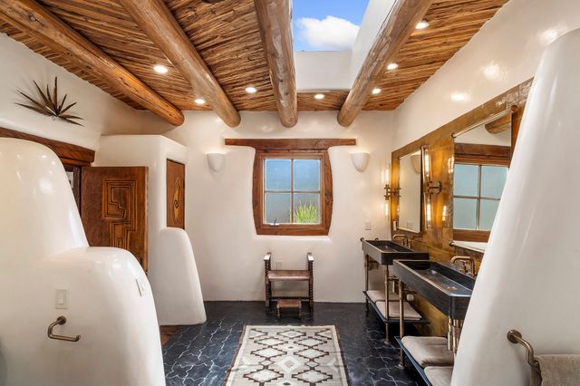 905 Camino Santander, Santa Fe, NM 87505