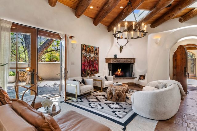 905 Camino Santander, Santa Fe, NM 87505