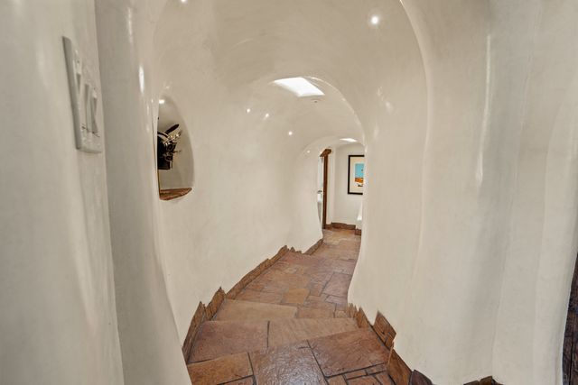 905 Camino Santander, Santa Fe, NM 87505
