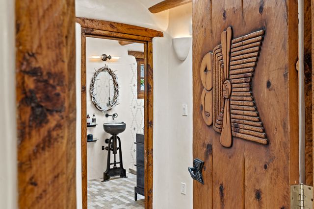 905 Camino Santander, Santa Fe, NM 87505