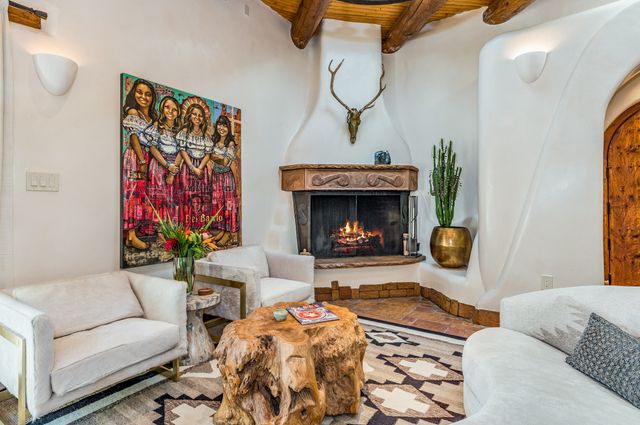 905 Camino Santander, Santa Fe, NM 87505