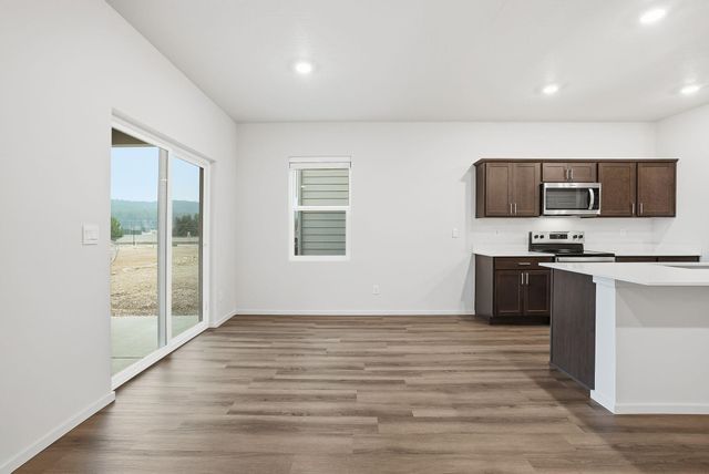 3774 S McCabe Ln, Spokane, WA 99206