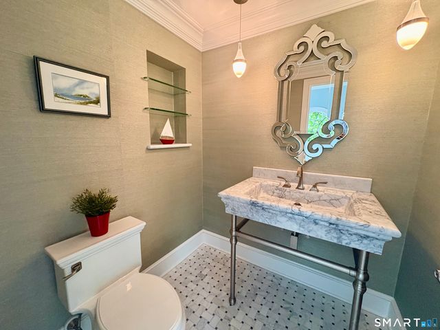 60 Island View Avenue, Branford, CT 06405