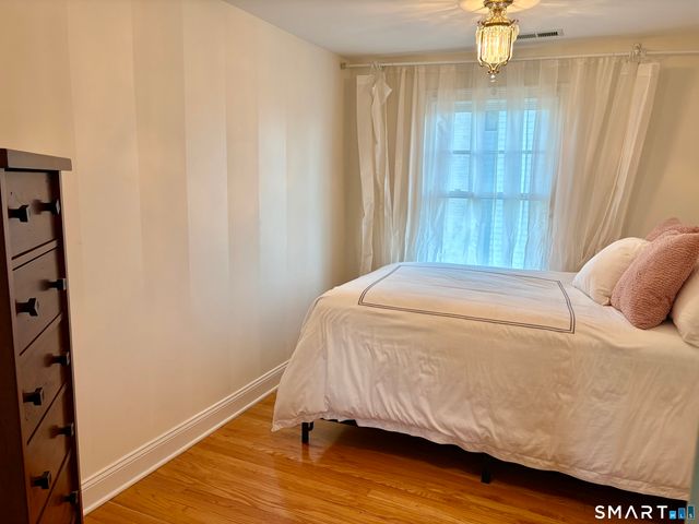 60 Island View Avenue, Branford, CT 06405