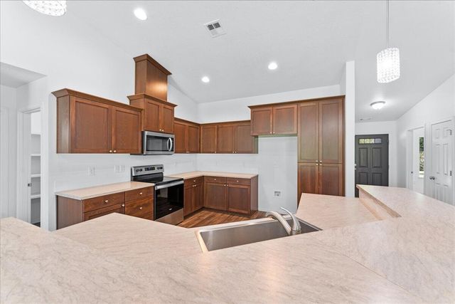 2355 Fish Hatchery Road, Grants Pass, OR 97527