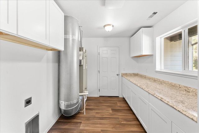 2355 Fish Hatchery Road, Grants Pass, OR 97527