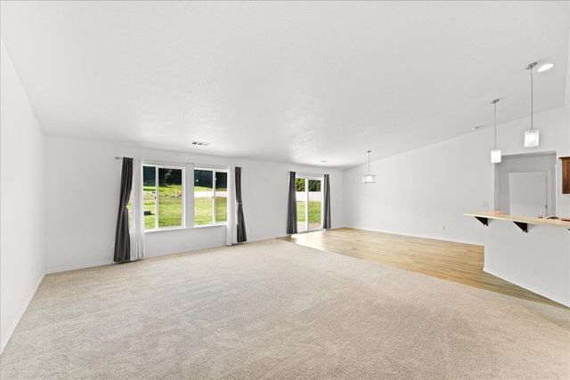 2355 Fish Hatchery Road, Grants Pass, OR 97527