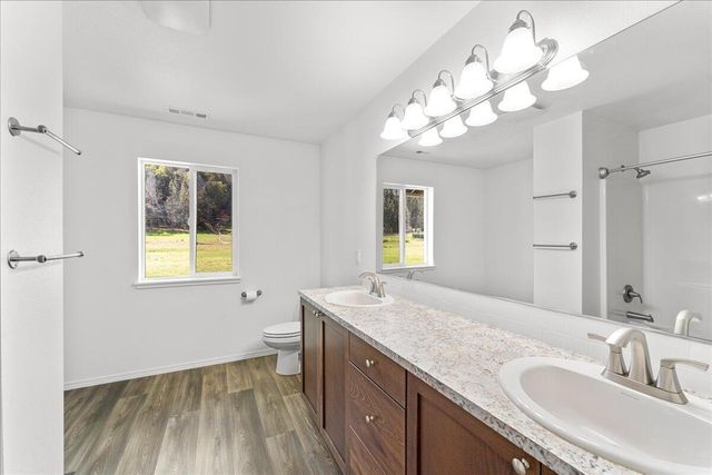 2355 Fish Hatchery Road, Grants Pass, OR 97527