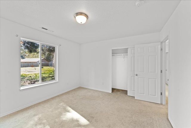 2355 Fish Hatchery Road, Grants Pass, OR 97527