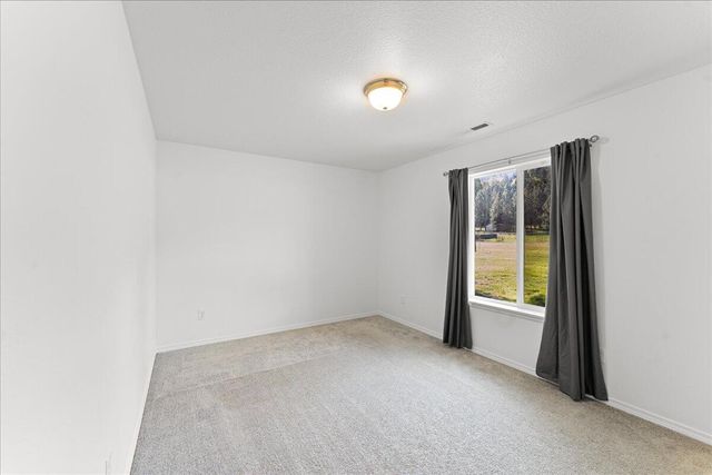 2355 Fish Hatchery Road, Grants Pass, OR 97527