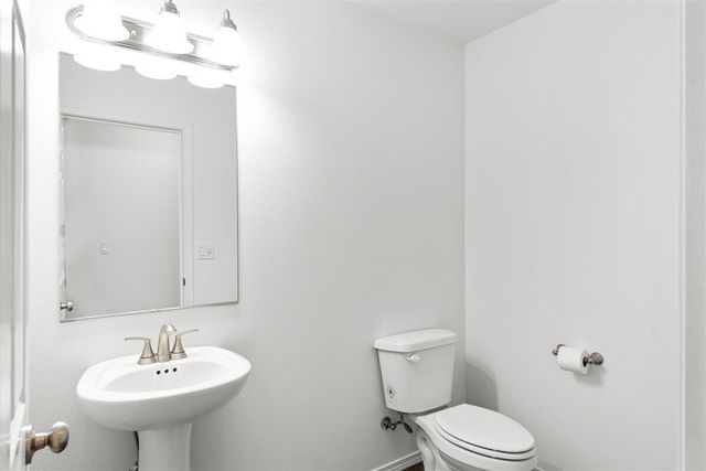 2355 Fish Hatchery Road, Grants Pass, OR 97527