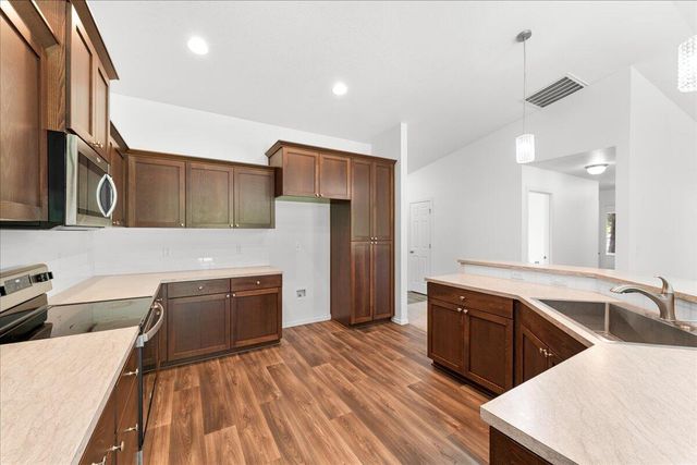 2355 Fish Hatchery Road, Grants Pass, OR 97527