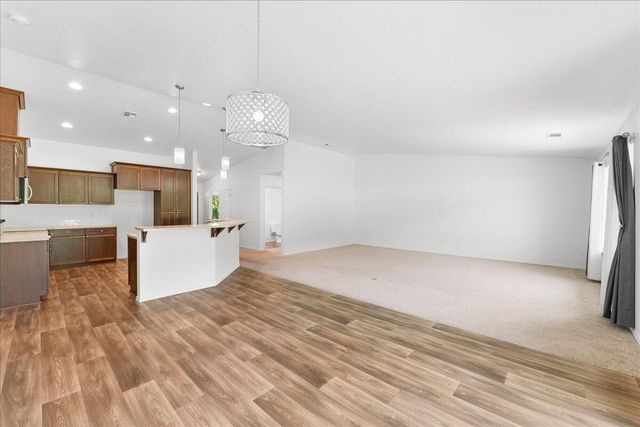 2355 Fish Hatchery Road, Grants Pass, OR 97527