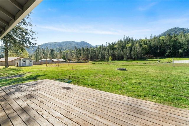 2355 Fish Hatchery Road, Grants Pass, OR 97527