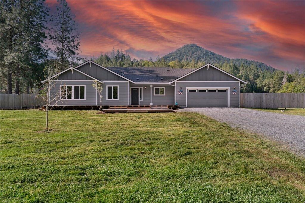 2355 Fish Hatchery Road, Grants Pass, OR 97527