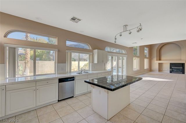 1934 Grey Eagle Street, Henderson, NV 89074