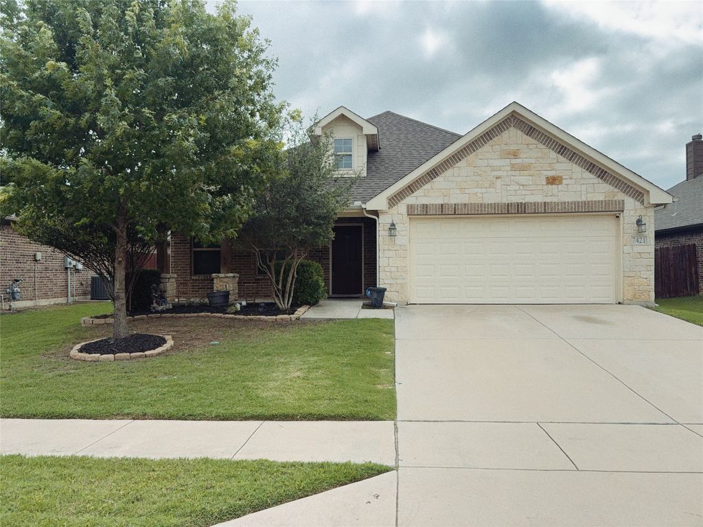 7421 Innisbrook Lane, Fort Worth, TX 76179